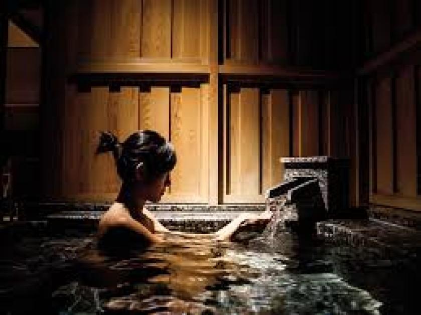 Beauty Rituals Around the World: From Japanese Onsen to Moroccan Hammams