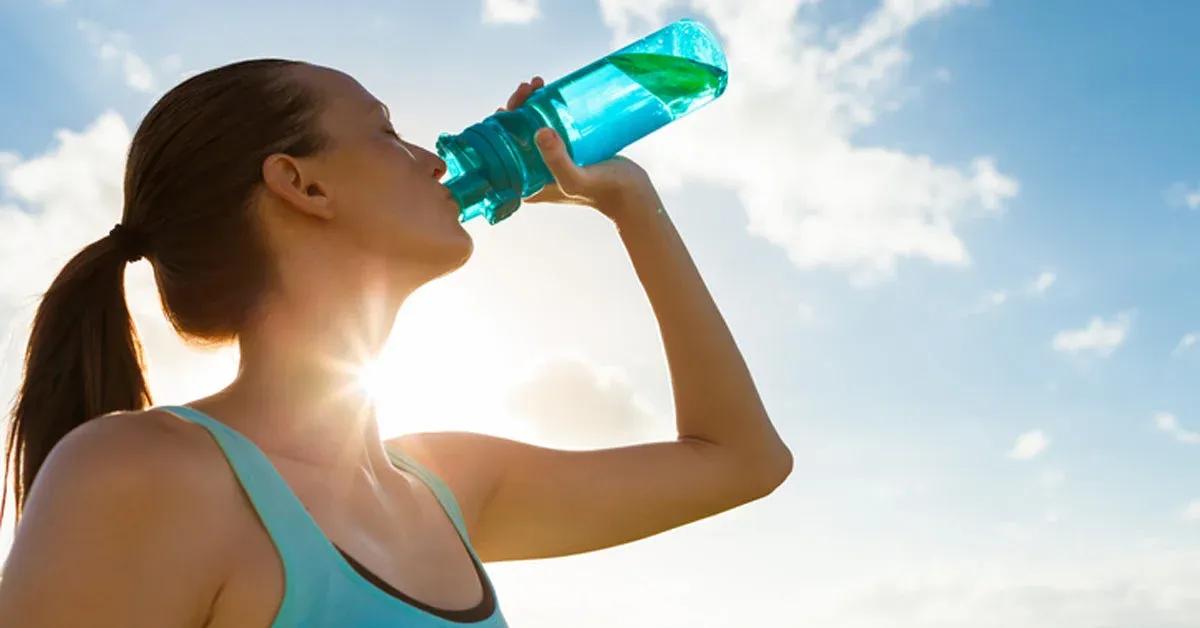 Hydration and Health: How Much Water Should You Drink Daily?