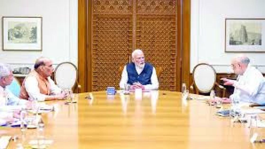 India Downgrades Diplomatic Ties with Pakistan, Expels Military Advisers