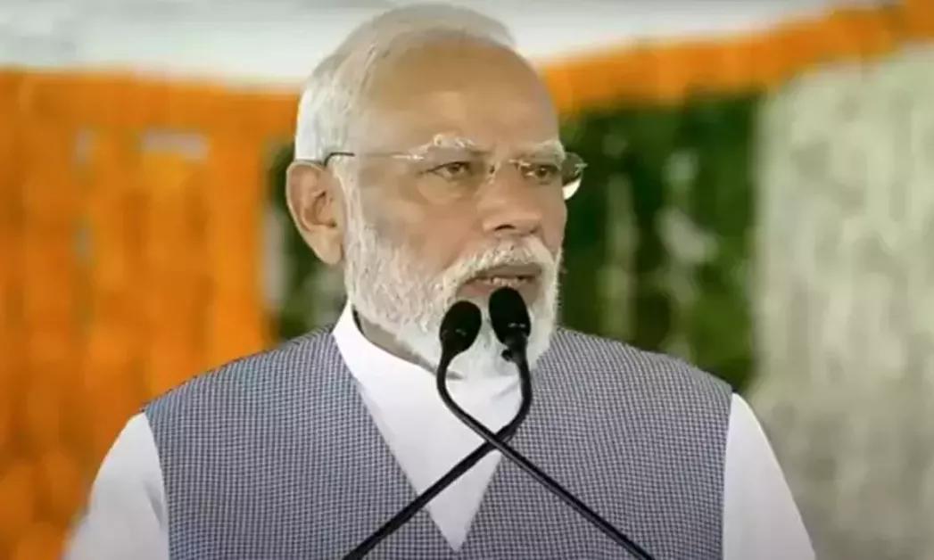 India Showcases 6G Breakthroughs at India Mobile Congress: VNIT Nagpur Demonstrates RIS Tech to PM Modi