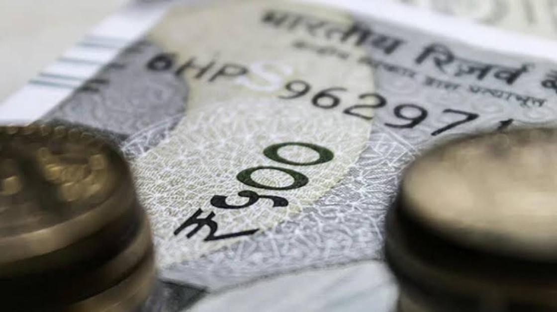 Indian Banks Cut FCNR Deposit Rates by Up to 310 Basis Points After RBI Window Closes