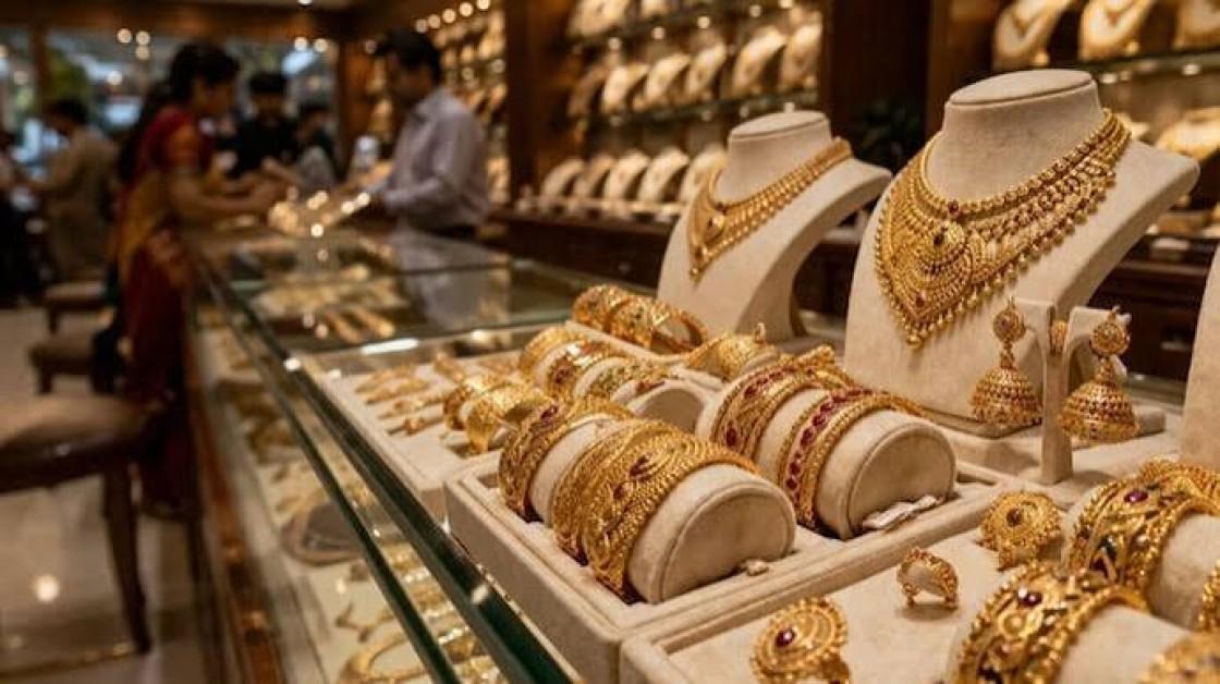 Indian Jewellery Companies Review Retail Pricing as Bullion Costs Rebound