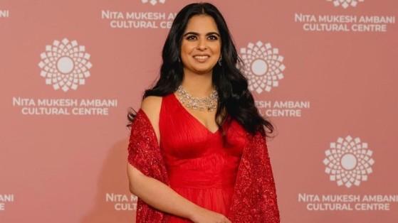 isha-ambani-shines-i_1729538854239477815.webp