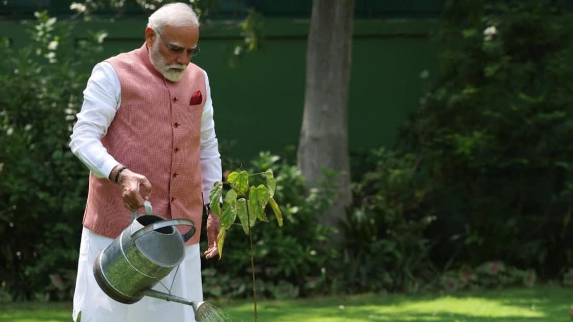 PM Modi Launches Phase 2 of ‘Ek Ped Maa Ke Naam’ to Plant 10 Crore Trees by September