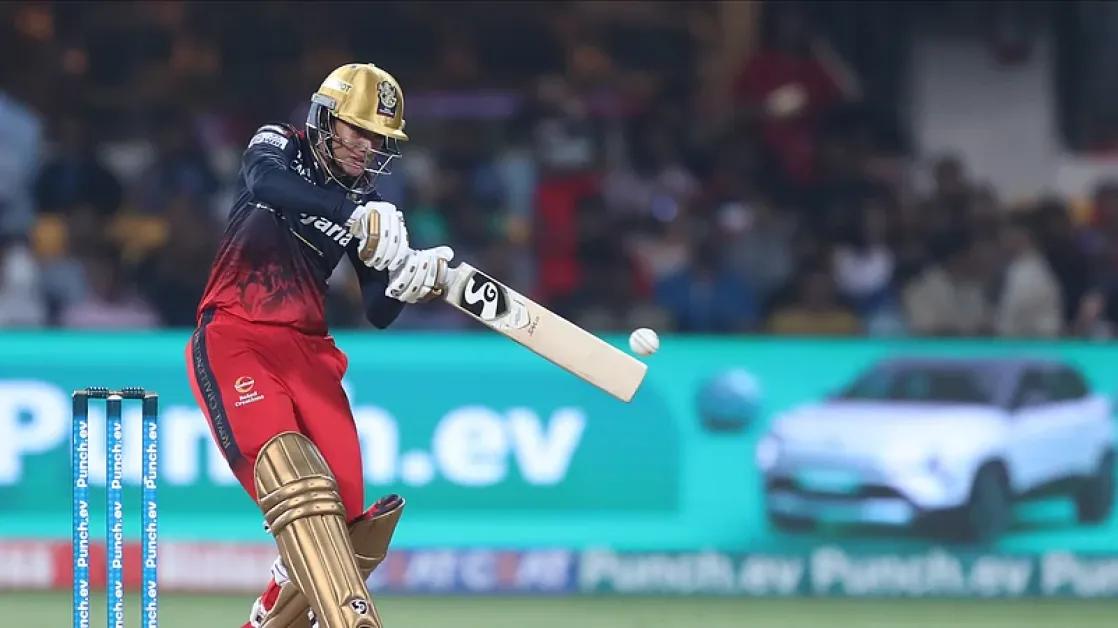 Smriti Mandhana's Explosive 81 Leads RCB-W to Victory Over DC-W