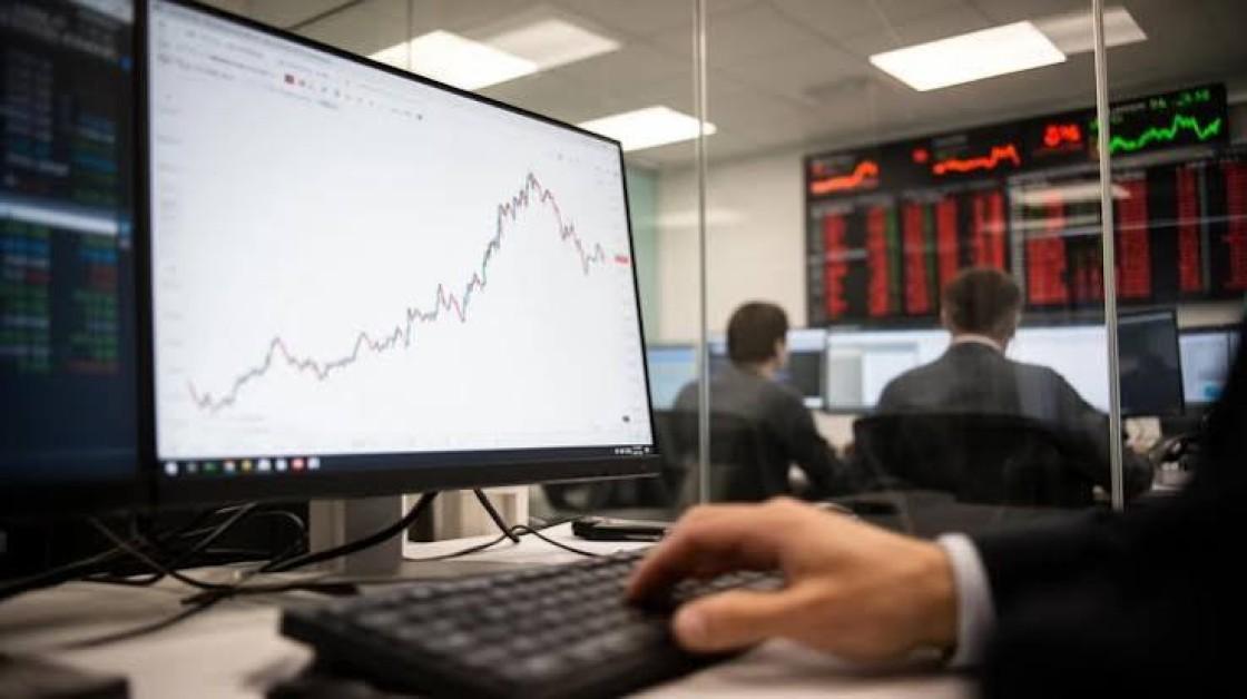 Global Bond-Market Stress Pushes Asian Assets Toward Weekly Losses as Long-Term Yields Stay Elevated Global Bond-Market Stress Pushes Asian Assets Toward Weekly Losses as Long-Term Yields Stay Elevated