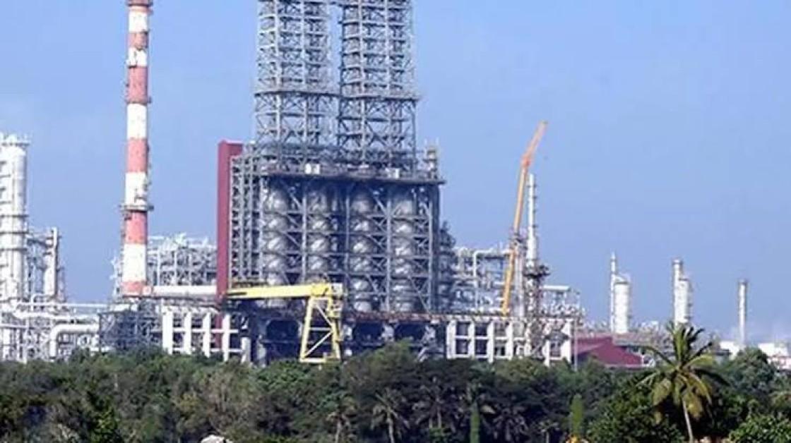 Mangalore Refinery Q2 FY27 Profit Jumps 195% to ₹1,881 Crore, Declares ₹3 Dividend Mangalore Refinery Q2 FY27 Profit Jumps 195% to ₹1,881 Crore, Declares ₹3 Dividend
