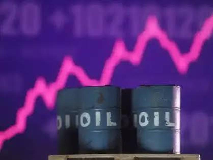 RBI Closely Watches Rupee Amid Rising Crude Oil Prices and Global Market Volatility RBI Closely Watches Rupee Amid Rising Crude Oil Prices and Global Market Volatility